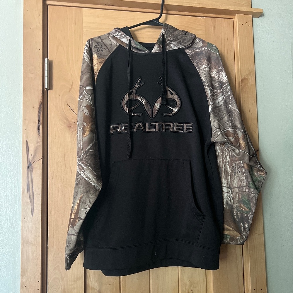 Real tree Hoddie